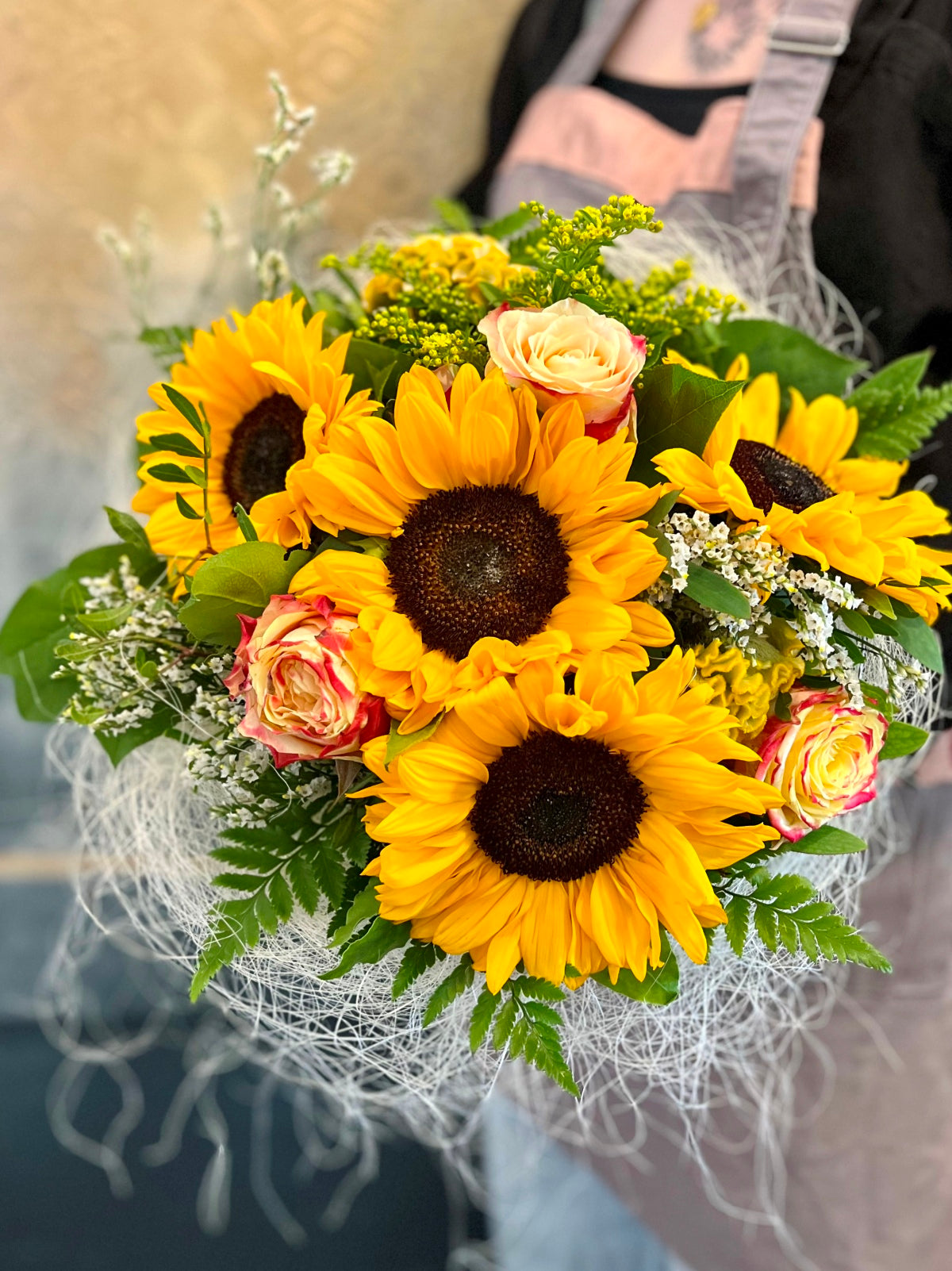 Sunflower Bouquet in Sisal Frame