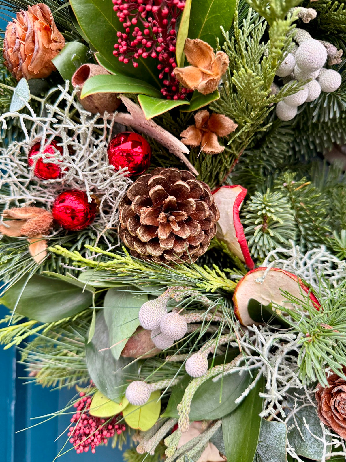 Fresh Christmas Foliage Door Wreath detail