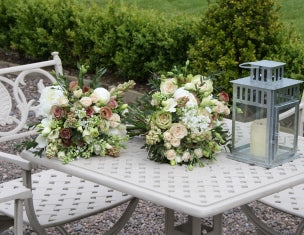 Bridal bouquet in white and pink flowers