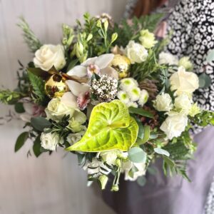 A Christmas flower bouquet in whites available for Christmas delivery in Dublin