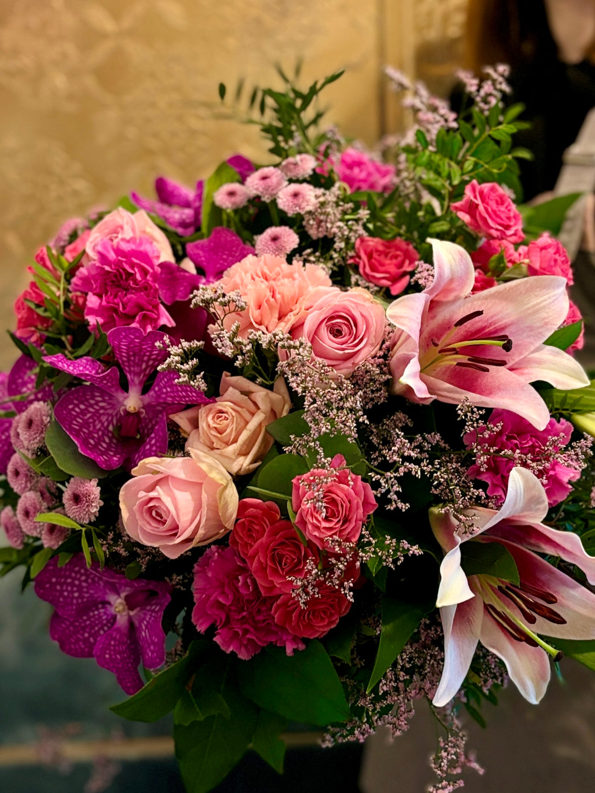 Subscription In The Pink Flower Bouquet
